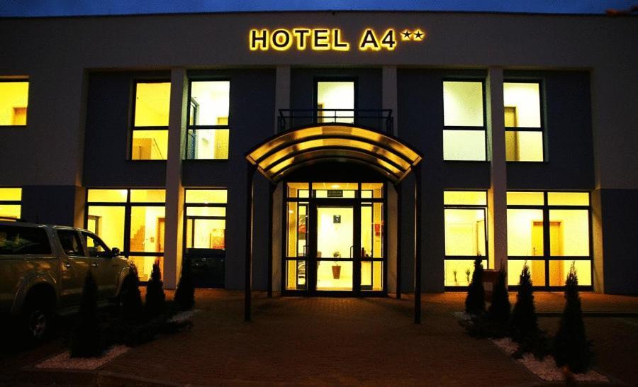 Hotel A4 Mop Kepnica Jaworzno Exterior photo